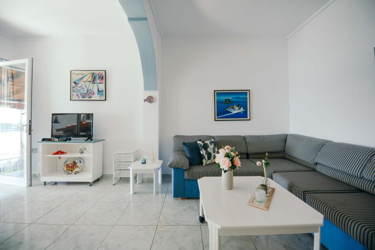 Luxury Unique Sea View Apartment Néos Marmarás